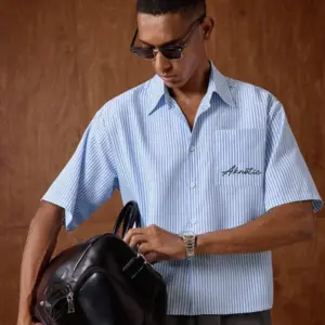 Men’s Casual Blue and White Striped Short Sleeve Shirt with Pocket Detail